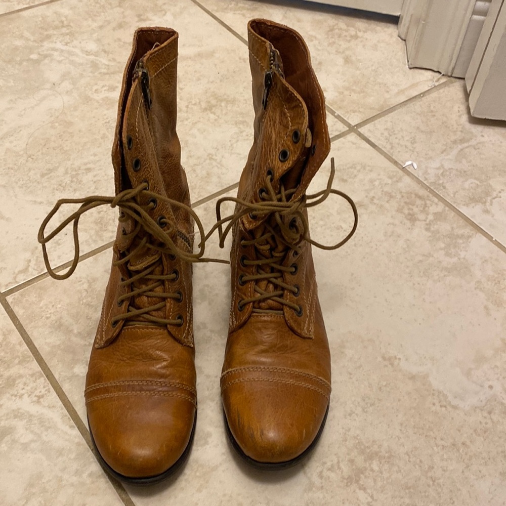 Troopa Tan Leather